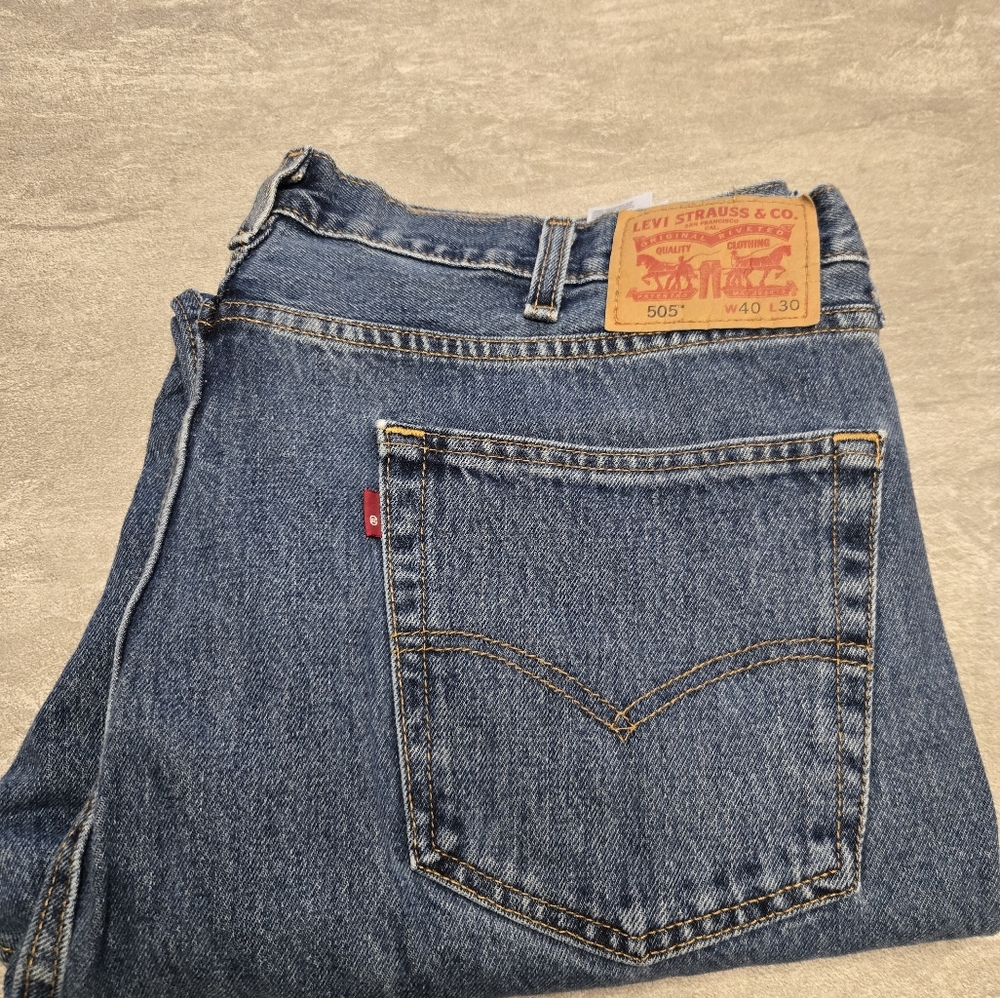 Levi's Classic Straight Regular Fit 505 Blue Jeans for Men 40x30 Very Good Condi